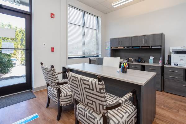 A New Wave of Living Luxury with 1 Bedroom Apartments Kirkwood Place $1,250