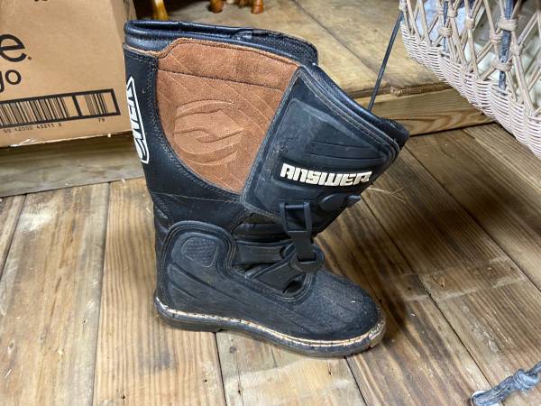 Photo Answer Fazer BMW Dirt Bike Boots $25