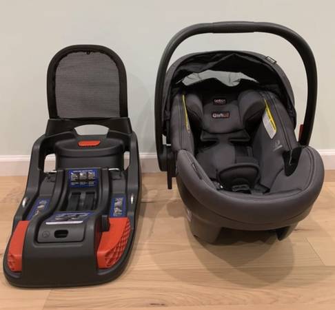 Photo BRITAX Endeavours Cool N Dry Collection Infant Car Seat $90
