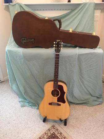 Gibson J-50 $1,900