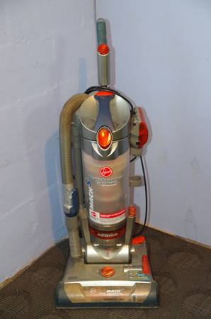 Photo Hoover Mach5 Multi-Chamber Cyclonic Vacuum AS IS READ $20