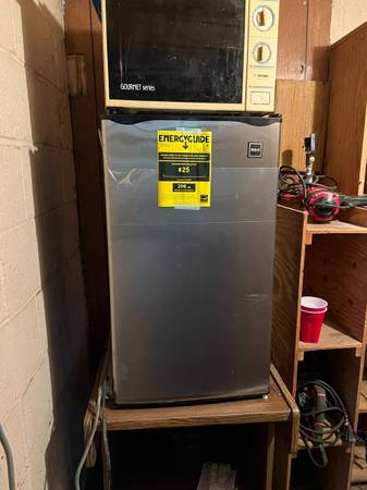 Photo Low Use Mini Refrigerator and Microwave. (Can buy Individually) $150