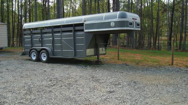 Photo 16 Ft Cattle or Horse Trailer $5,875