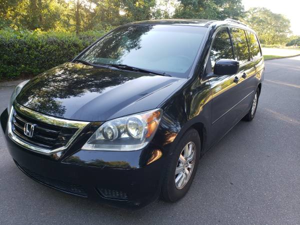 Photo 2010 Honda Odyssey EX-L All Loaded $9,650