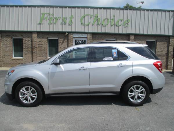 Photo 2017 Chevy Equinox LT One Owner Very Clean Gas Saving SUV - $14,795 (Greenville, SC)