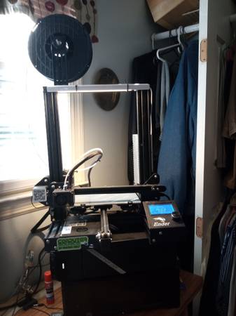 Photo 3D printer ..... Ender 3 Trade  $150