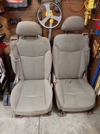 FBuckets Seats W Integrated Seat Belt Out 6420b3c721018 