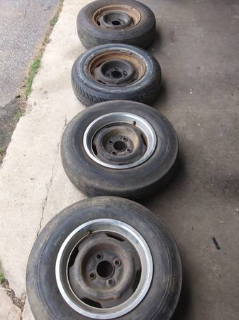 Photo Early mustangpinto 13 4 lug steel wheels $70