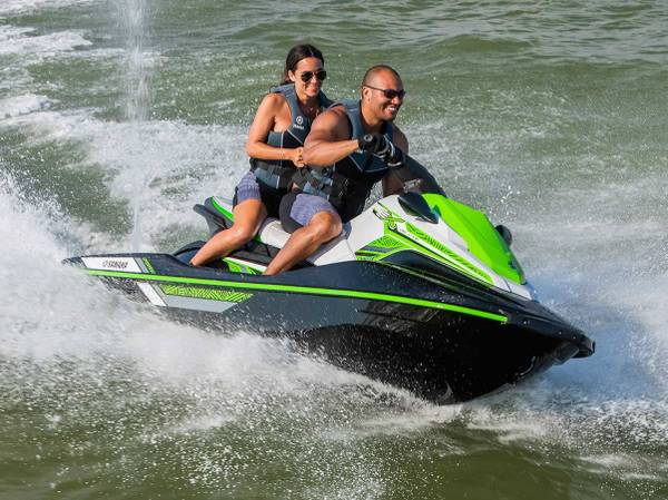 Photo I WANT TO BUY YOUR JET SKI WE BUY FOUR STROKES CASH $1