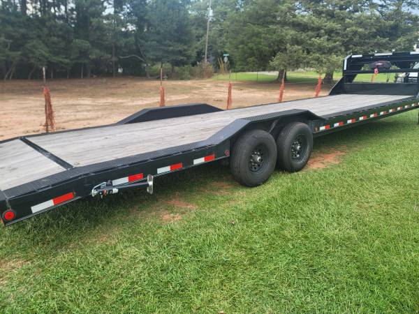 LoadTrail 32 ft trailer $12,000
