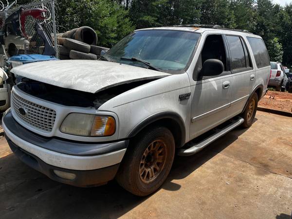 Photo PARTING OUT 2000 FORD EXPEDITION 4.6 AUTO 4X2 GOOD ENGINE TRANSMISSION