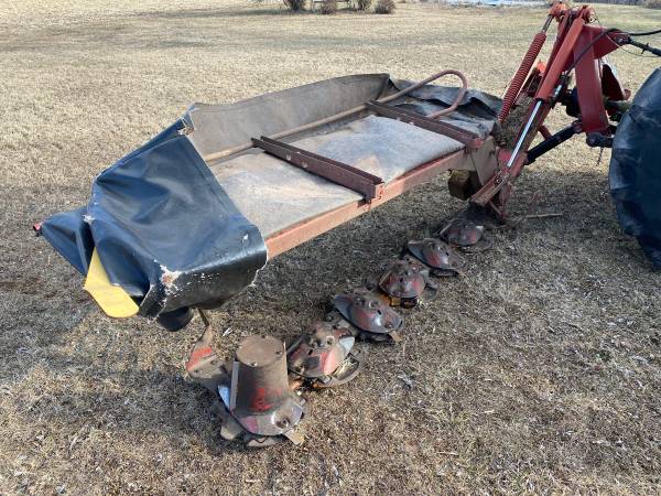 Photo 2001 New Holland 616 $7,500
