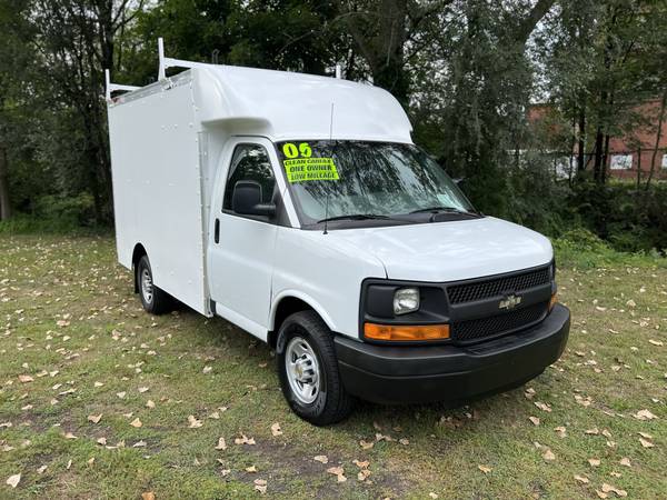 2005 Chevy Express G3500 Box Truck (PRICE REDUCED) $16,300