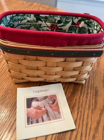 Photo Longaberger Holiday Basket WLiner and Protector $12