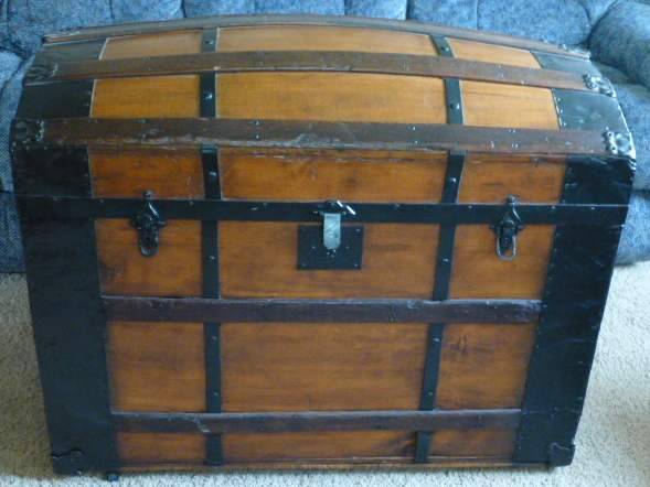 Old Large Camel Back Trunk Very Nice $395