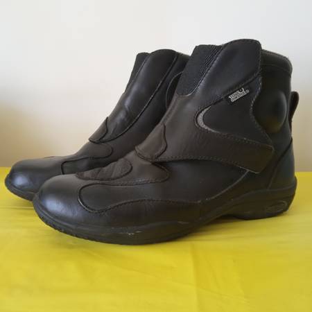 Photo Tour Master Motorcycle Boots $60