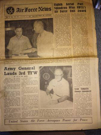 Photo vintage military newspapers ( Viet Nam ) $20