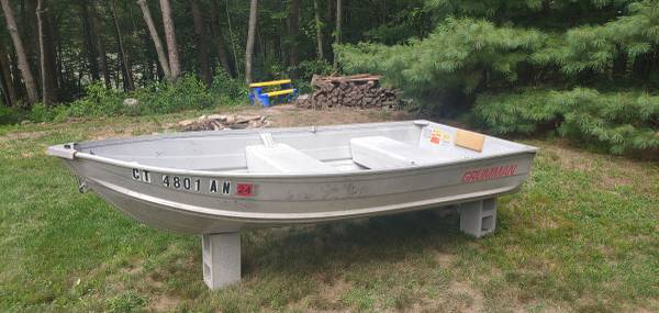 10 Grumman Aluminum boat $600