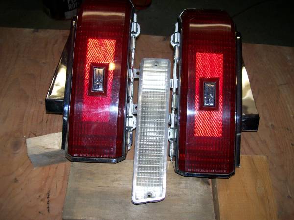 Photo 1981-1988 Cutlass Supreme 442 Tail Lights and Front Bumper Parking $185