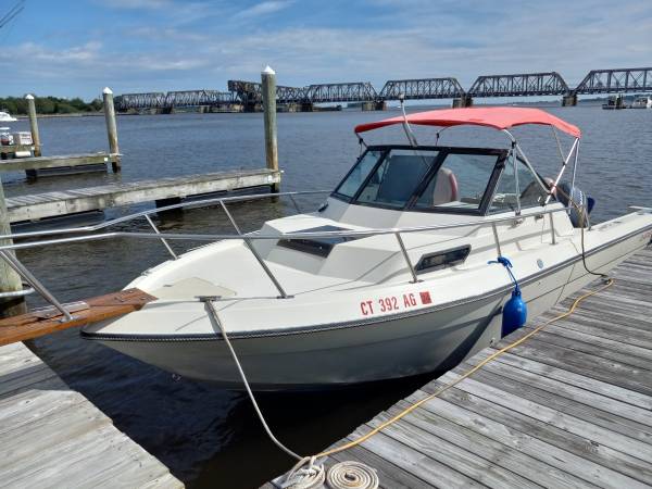 24 FT. CHAPPARRALL 234 FISHING BOAT $9,200