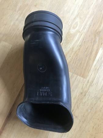 Photo Engine Air Intake Hose 2000 Honda Odyssey $10