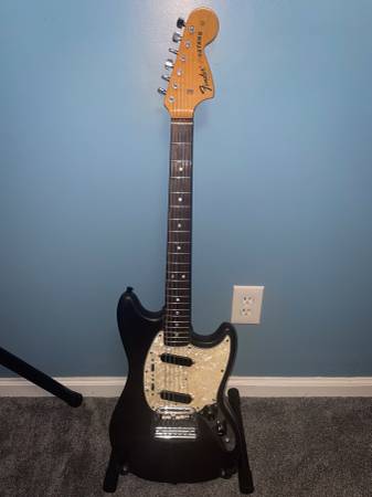 Photo Fender Competition Mustang Guitar with Rosewood Fretboard 1969-1973 $1,750