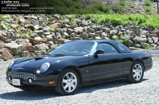Photo Used 2003 Ford Thunderbird Deluxe for sale