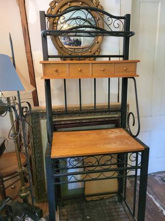 Photo Wrought Iron and Wood Bakers Rack $30