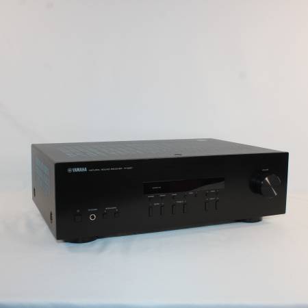 Photo Yamaha R-S201BL 100w x 2 Stereo Receiver $120