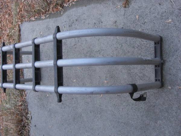 Photo Possibly Nissan Frontier truck bed extender $60