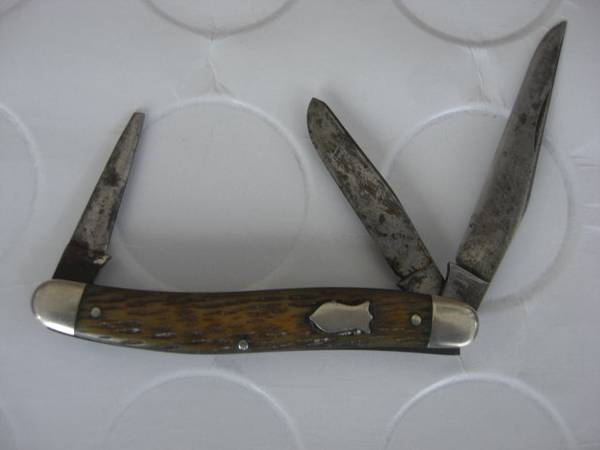 Photo Vintage Schrade folding 3 blade jack knife $30