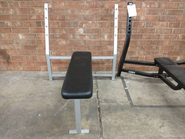 Photo Silver Black Pad Olympic Flat Bench - Used $150