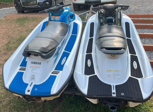 Photo Yamaha Jet Skis wdualplace trailer for sale $12,000