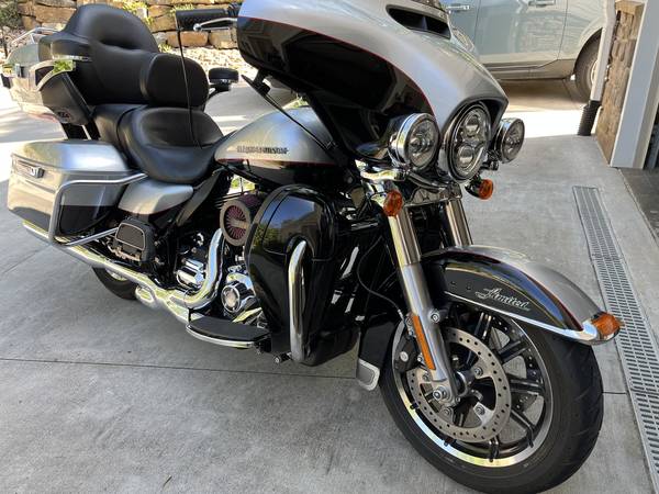 Photo 2015 Harley Davidson Ultra Limited $16,000