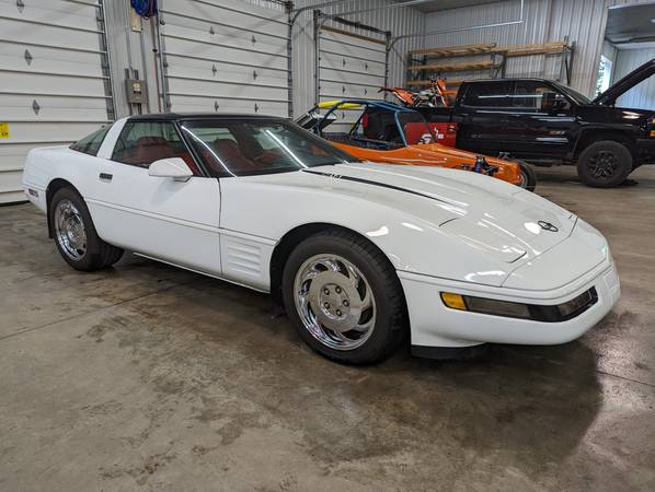 Photo 1994 Chevy Corvette LT-1 $13,980