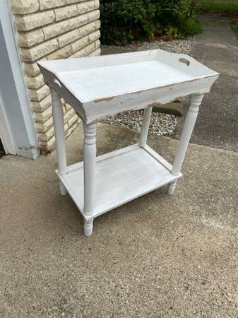 Photo Shabby Chic dry sink  table $25