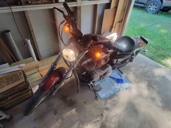 Photo 2009 Harley Sportster 883C $3,000