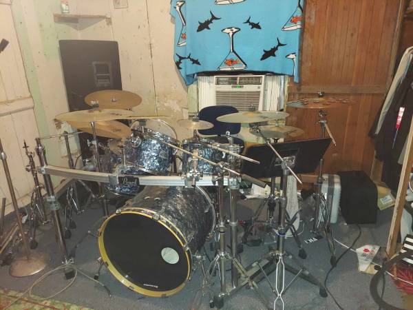 Photo Pearl drum kit for sale $6,500