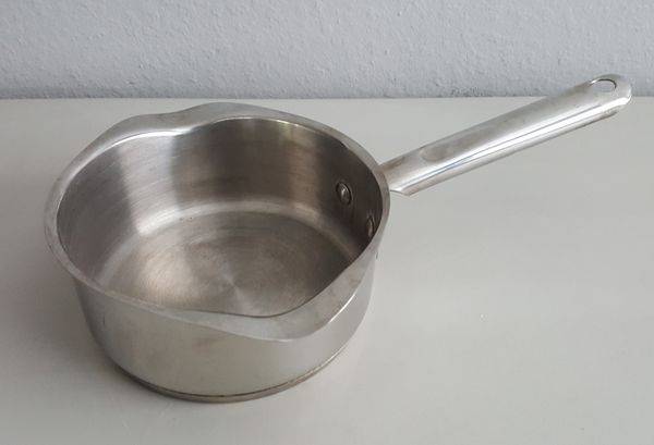Photo 1.5 QT Wearever - Stainless Steel - SAUCE PAN (no lid) $10