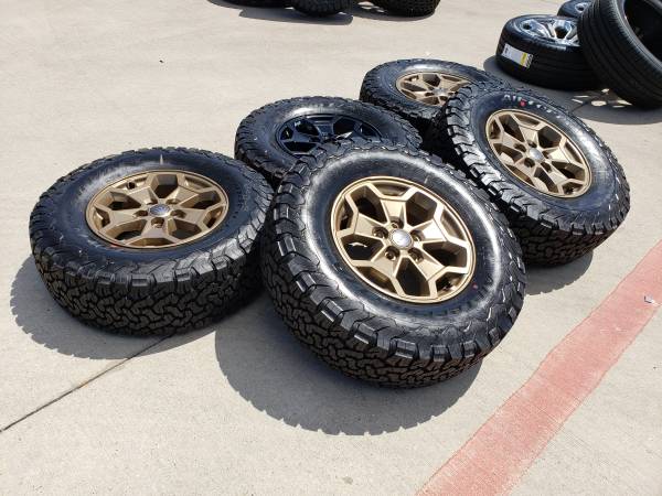 Photo 17 Jeep Wrangler RUBICON wheels and tires  WE FINANCE _NEW 2023 2024 $2,599