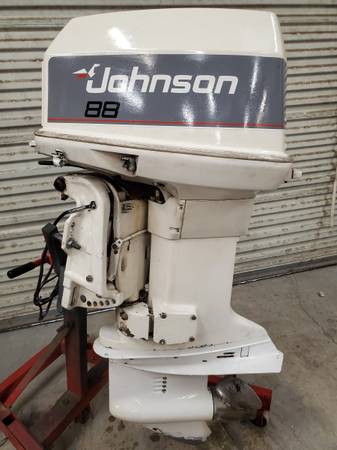 Photo 1988 Johnson 88 SPL Outboard Motor $2,200