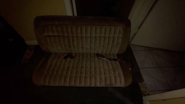 Photo 1994 Chevy Suburban 3rd Row Seat, Excellent Condition $100