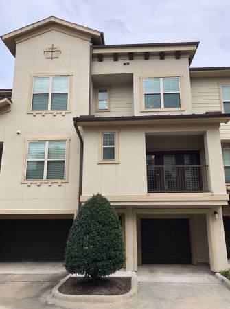 1 BED 3 STORY TOWNHOME w GARAGE  STAINLESS APPS $1,840