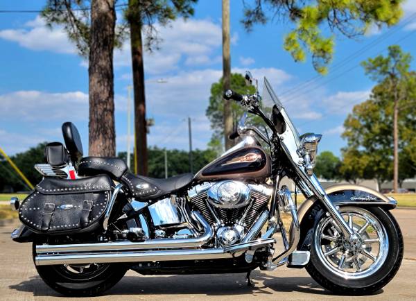 Photo 2005 Harley Heritage Softail Classic - Loaded - Low Miles $8,500