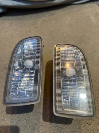 Photo 2005 Land Cruiser Misc. Parts  Bumpers, Mirror, Lights, and More $80