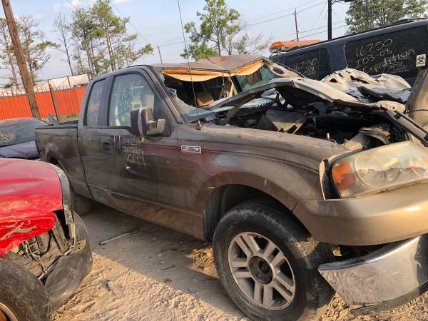 Photo 2006 FORD F150 4.6 FOR PARTS ONLY $1