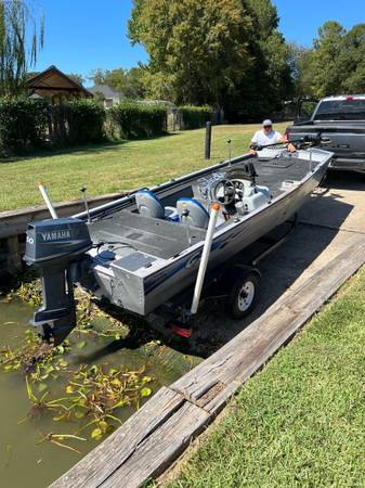 Photo 2010 G3 Eagle 176 with 50hp Yamaha with trailer $8,700