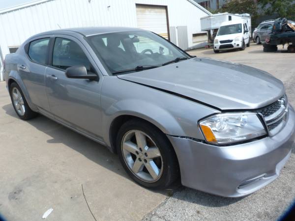 Photo 2011 - 2014 DODGE AVENGER FOR PARTS PARTING OUT CARS USED AUTO PARTS $1