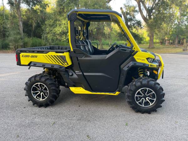Photo 2018 Can Am Defender xmr hd10 $15,000
