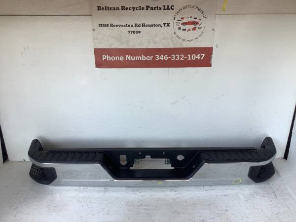 Photo 2019 2022 Chevy Silverado rear bumper (6) $475
